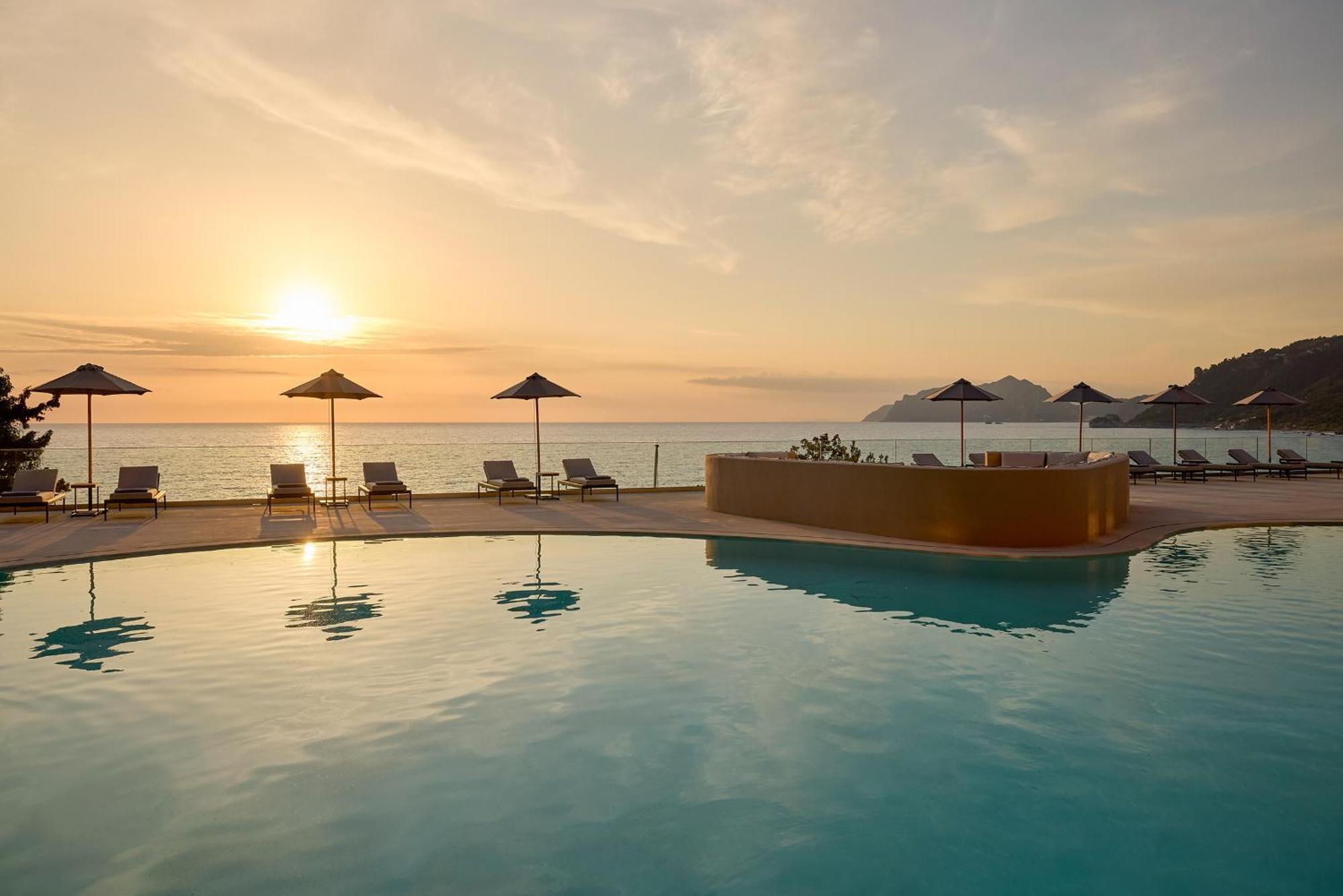 Alkyna Lifestyle Beach Resort (Adults Only) 5* Agios Gordios (Corfu)